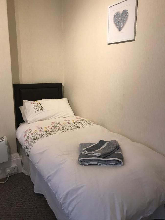 Parade Holiday Apartments Σκάρμπορο Εξωτερικό φωτογραφία