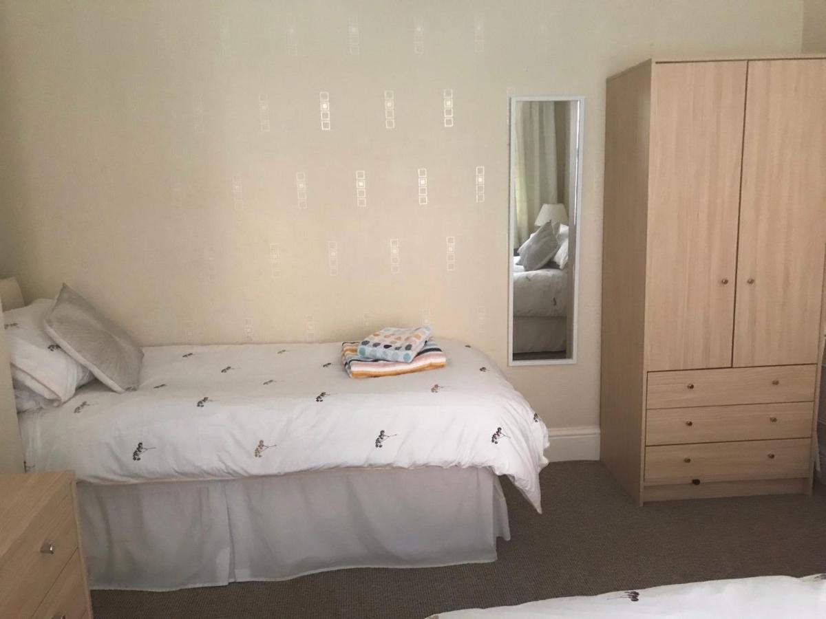 Parade Holiday Apartments Σκάρμπορο Εξωτερικό φωτογραφία