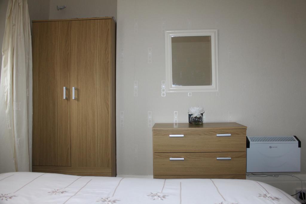 Parade Holiday Apartments Σκάρμπορο Δωμάτιο φωτογραφία